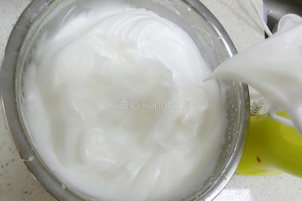 蔓越莓奶油蛋糕卷的做法图解7