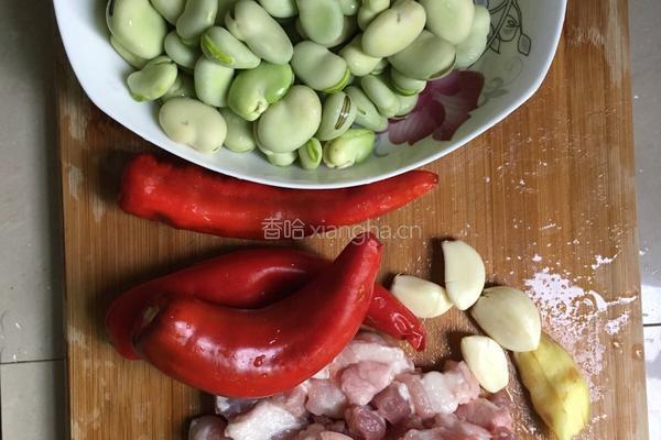 烧蚕豆的做法图解1