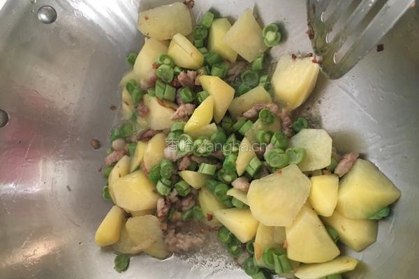 芸豆肉燥饭的做法图解2
