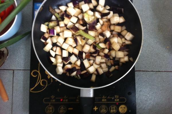肉炒茄子的做法图解4