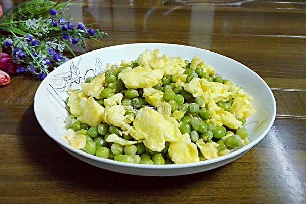 鸡蛋炒豌豆的做法图解10