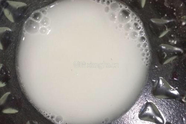 蚕豆鸡蛋汤的做法图解3