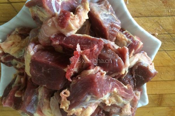 西红柿土豆炖牛肉的做法图解2