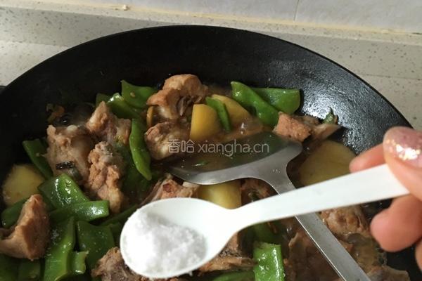 排骨芸豆炖土豆的做法图解9