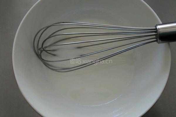 金玫瑰海绵蛋糕的做法图解4