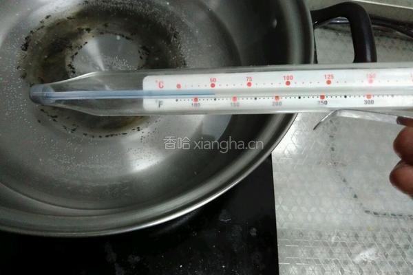 金玫瑰海绵蛋糕的做法图解5