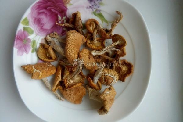 白菜汤的做法图解1