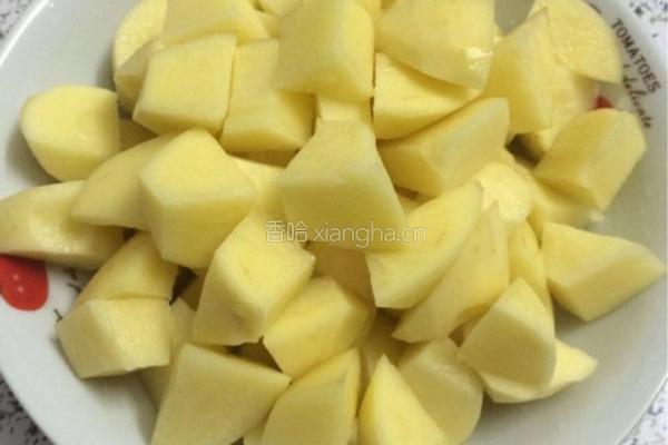 土豆烧肉的做法图解2