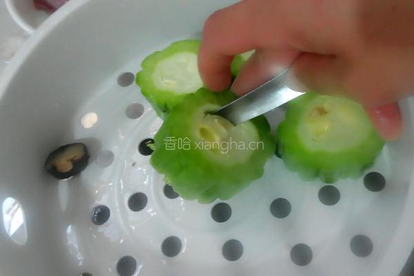 苦瓜蒸肉的做法图解4