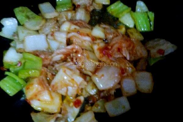 五花肉炒辣白菜的做法图解3