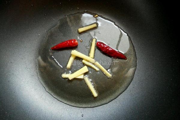 东北酸菜炖排骨的做法图解5