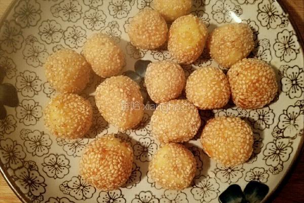 土豆泥芝麻团的做法图解8