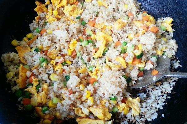 三色蛋炒饭的做法图解11