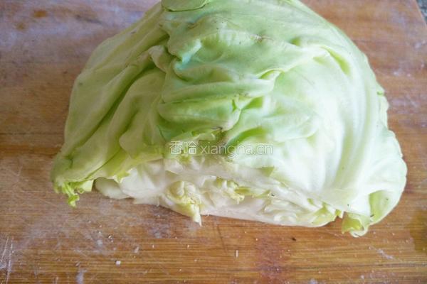 醋溜包菜的做法图解1
