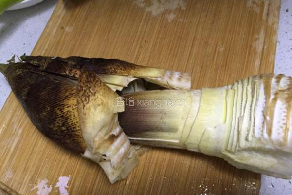 竹笋红烧肉的做法图解1