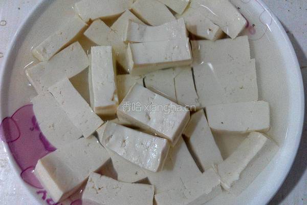 青菜豆腐汤的做法图解1