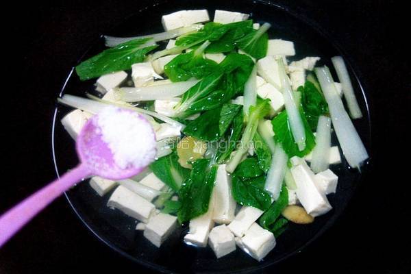 青菜豆腐汤的做法图解7