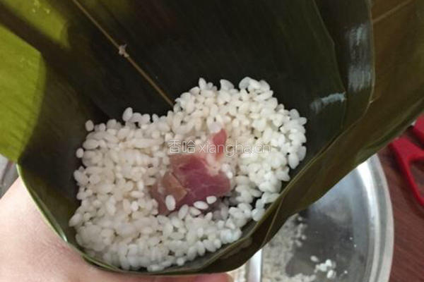 咸肉粽的做法图解5
