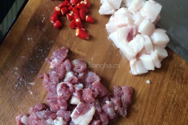 扁豆丝炒肉的做法图解2