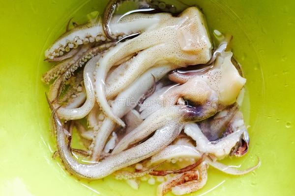 火爆鱿鱼须的做法图解1