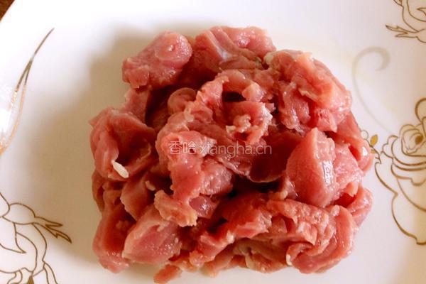 过油肉土豆片的做法图解1