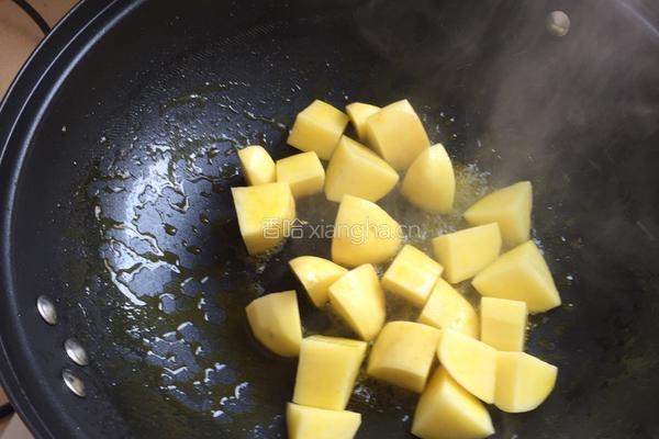 西红柿土豆烧牛肉的做法图解4