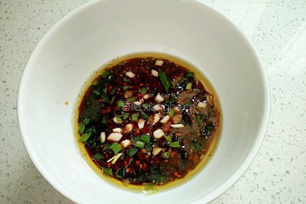 煮速冻饺子的做法图解6