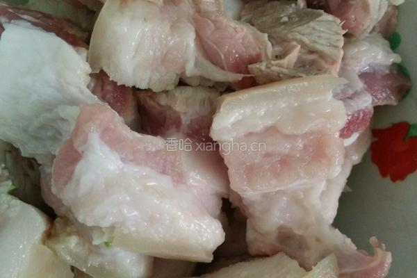 豆角红烧肉的做法图解2
