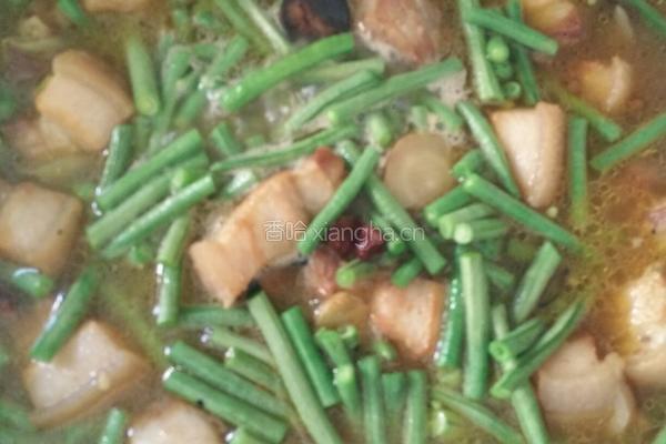 豆角红烧肉的做法图解6