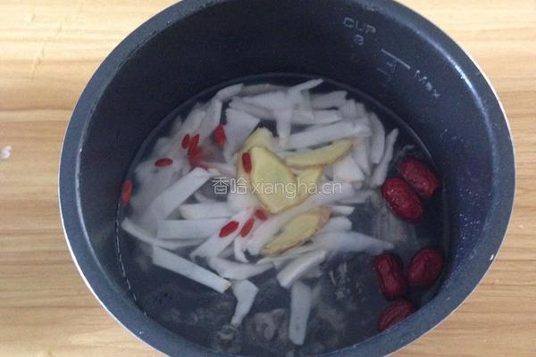椰子炖乌鸡汤的做法图解7