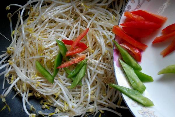 醋溜绿豆芽的做法图解6