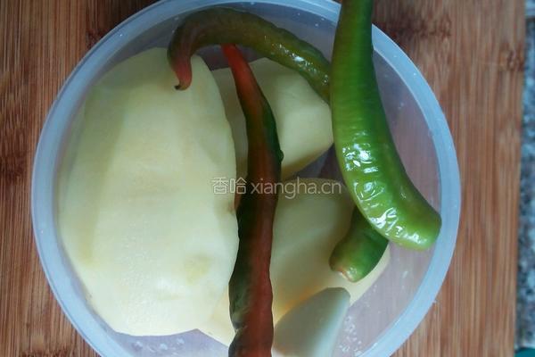 酱炝土豆的做法图解1