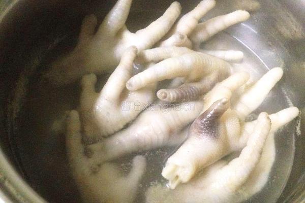 卤水鸡脚的做法图解4