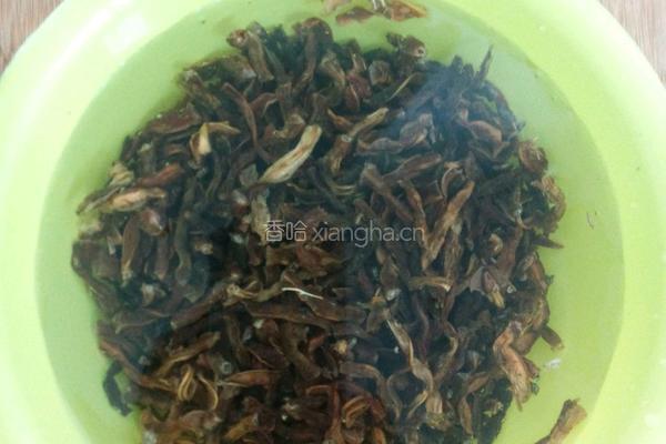 干豆角炒肉的做法图解1
