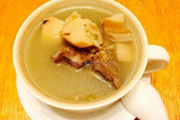 莲藕牛骨绿豆老火靓汤的做法图解6