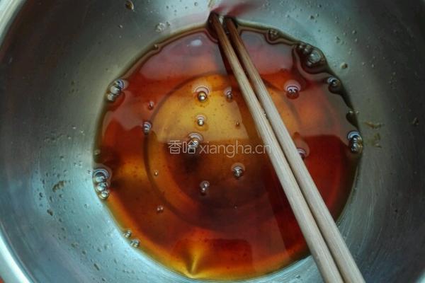老醋花生米的做法图解4
