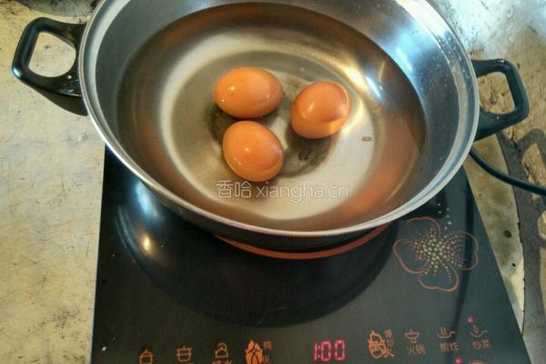 醋泡鸡蛋的做法图解1