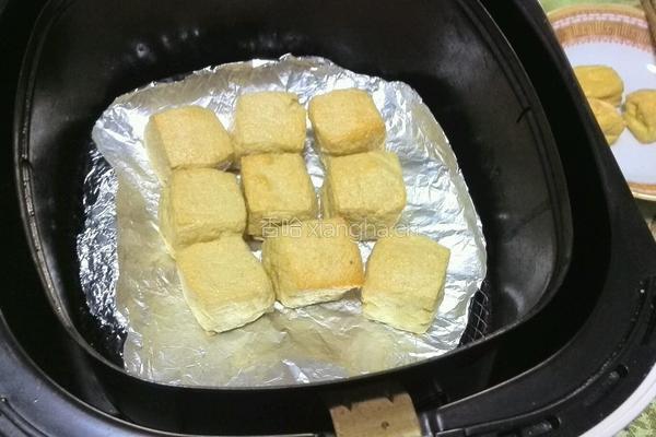 炸臭豆腐的做法图解9