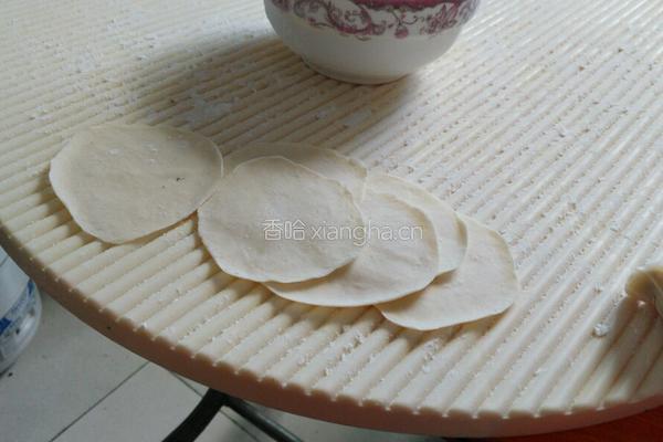 茴香肉水饺的做法图解3