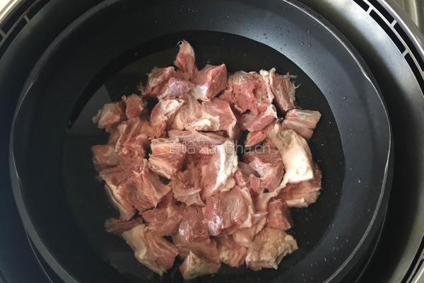 西红柿土豆牛肉汤的做法图解2