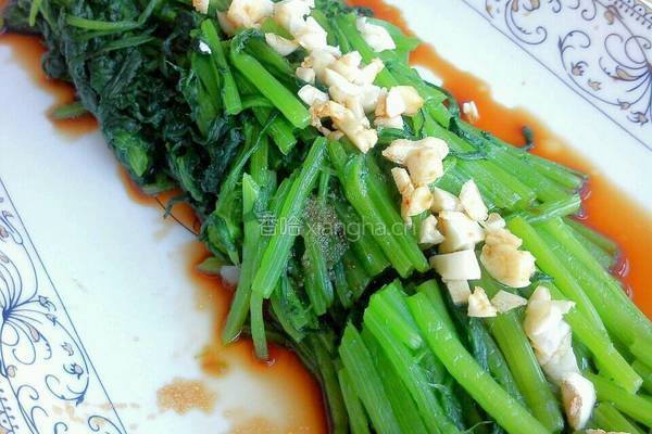 凉拌茼蒿菜的做法图解7