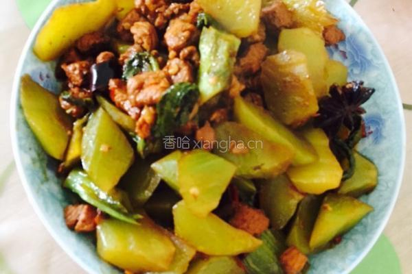 莴笋烧肉的做法图解7