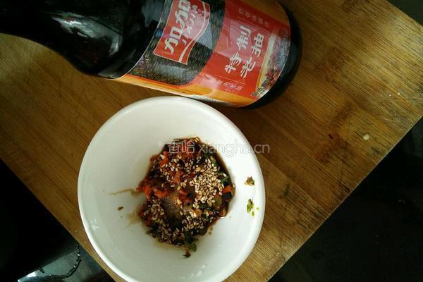 凉拌皮蛋的做法图解11