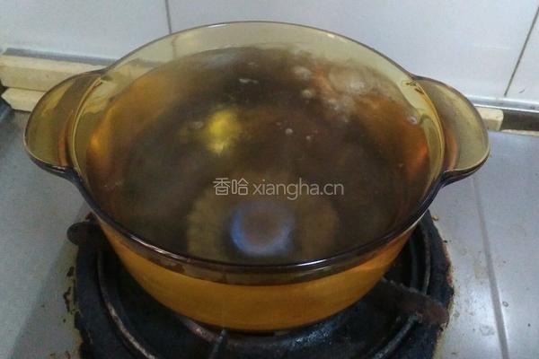 清炖鲫鱼汤的做法图解4