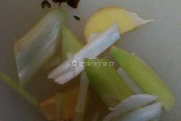 清炖鲫鱼汤的做法图解6