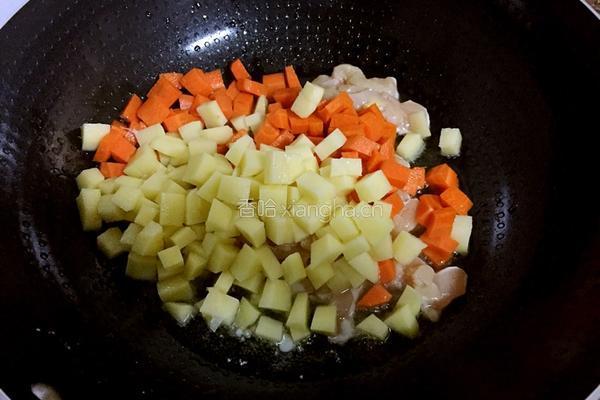 咖喱土豆鸡饭的做法图解3