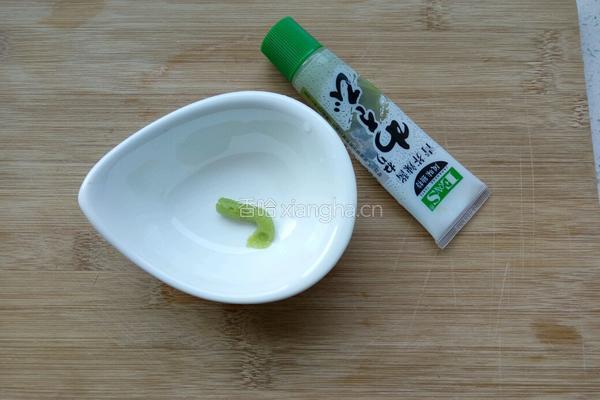 陈醋辣根拌木耳的做法图解3