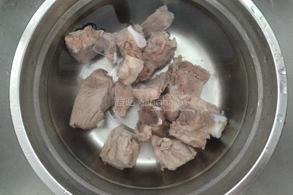 花生排骨汤的做法图解3
