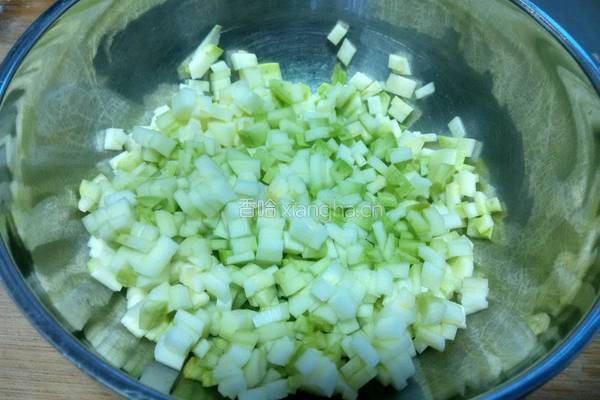 宝宝食谱之面疙瘩汤的做法图解2