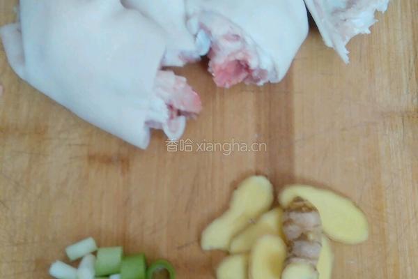 黄豆猪蹄的做法图解2
